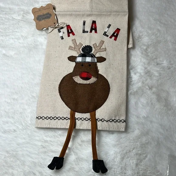 MUDPIE Set Of 2 Christmas HandTowels NEW Embroidered 3D Reindeer Dangle Leg Gift - Picture 4 of 14